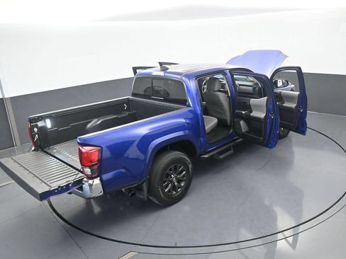 Used 2022 Toyota Tacoma SR5 RWD image 54