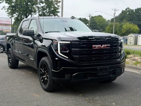 Used 2023 GMC Sierra 1500 Elevation AWD/4WD image 8
