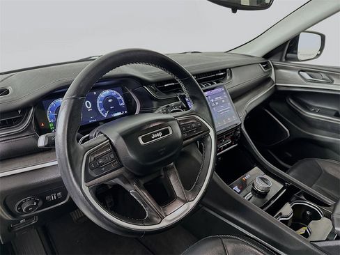 Used 2021 Jeep Grand Cherokee L Limited image 10