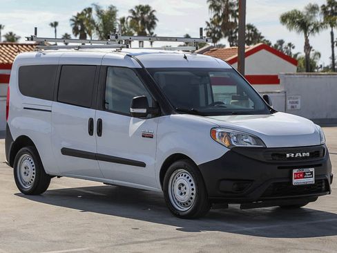 Used 2021 RAM ProMaster City Tradesman image 4