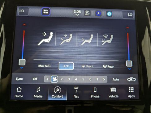 Used 2024 RAM 2500 Tradesman w/ Chrome Appearance Group image 23