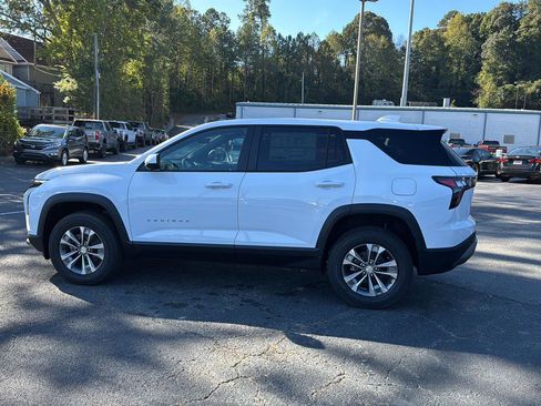 New 2026 Chevrolet Equinox LT w/ Convenience Package II image 3