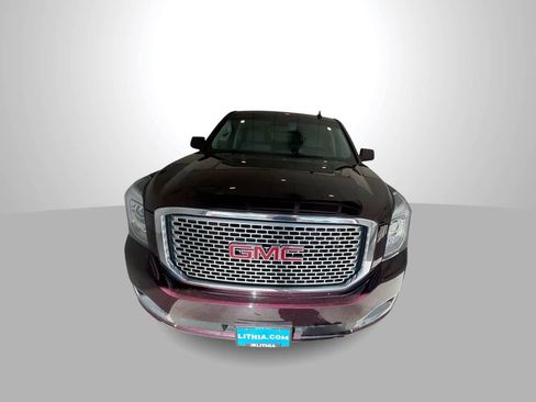 Used 2017 GMC Yukon Denali w/ Open Road Package AWD/4WD image 3