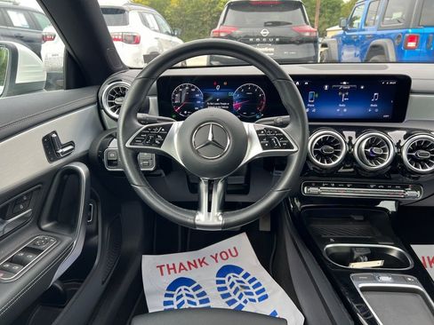 Used 2025 Mercedes-Benz CLA 250 4MATIC image 19