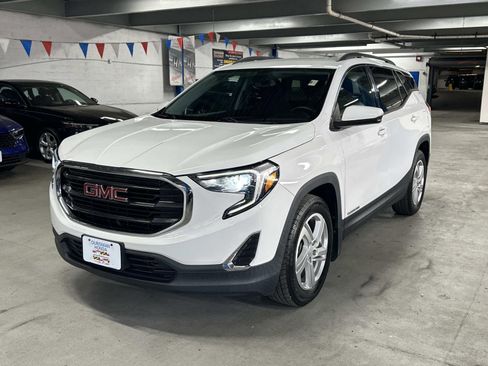 Used 2018 GMC Terrain SLE w/ Driver Convenience Package image 6