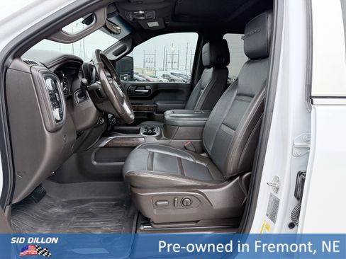 Used 2020 GMC Sierra 3500 Denali w/ Denali Ultimate Package image 17