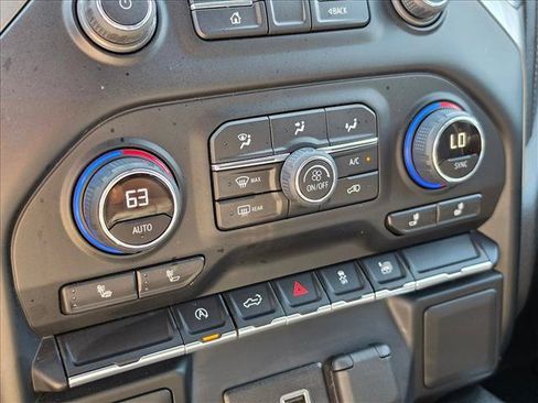 Used 2022 Chevrolet Silverado 1500 RST w/ Redline Edition AWD/4WD image 30
