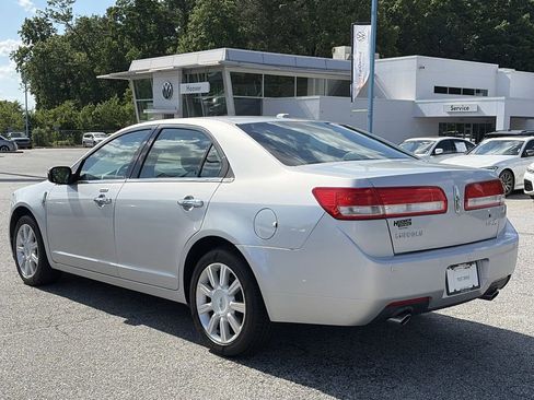 Used 2012 Lincoln MKZ FWD image 4