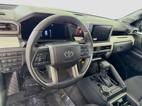 Certified 2024 Toyota Tacoma TRD Off-Road w/ TRD Off Road Upgrade Package AWD/4WD image 10