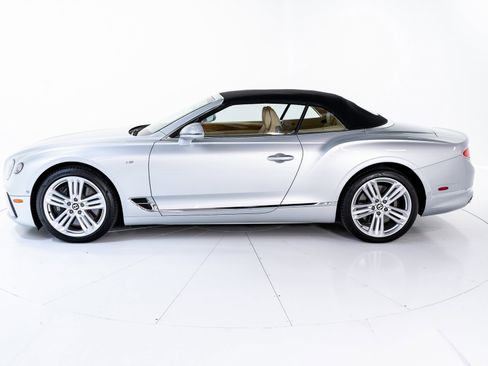 Certified 2022 Bentley Continental GT image 9