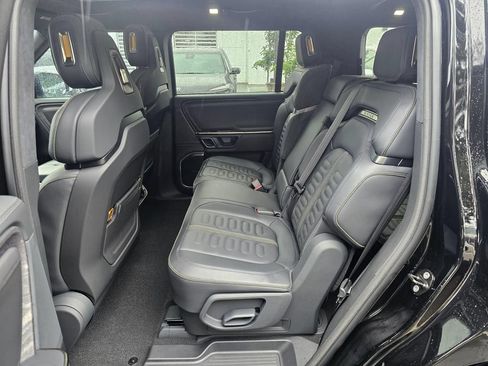 Used 2022 Rivian R1S Launch Edition AWD/4WD image 17