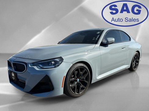 Used 2025 BMW 230i Coupe w/ M Sport Package RWD image 5