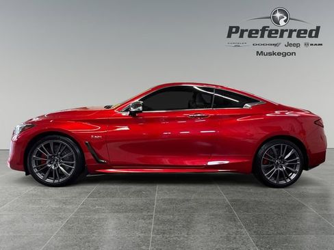 Used 2017 INFINITI Q60 Red Sport 400 image 9