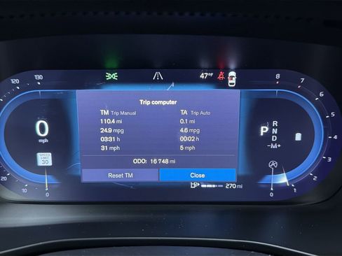 Used 2025 Volvo XC40 B5 Core image 14