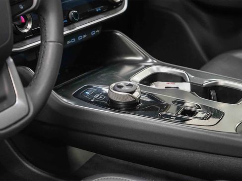 Used 2024 Lexus RZ 300e Premium image 24