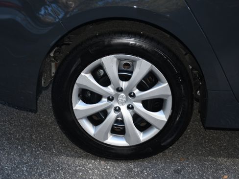 Certified 2025 Toyota Corolla LE image 20