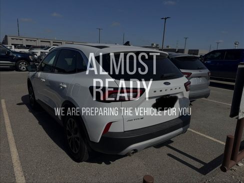 Used 2024 Ford Escape Active FWD image 3