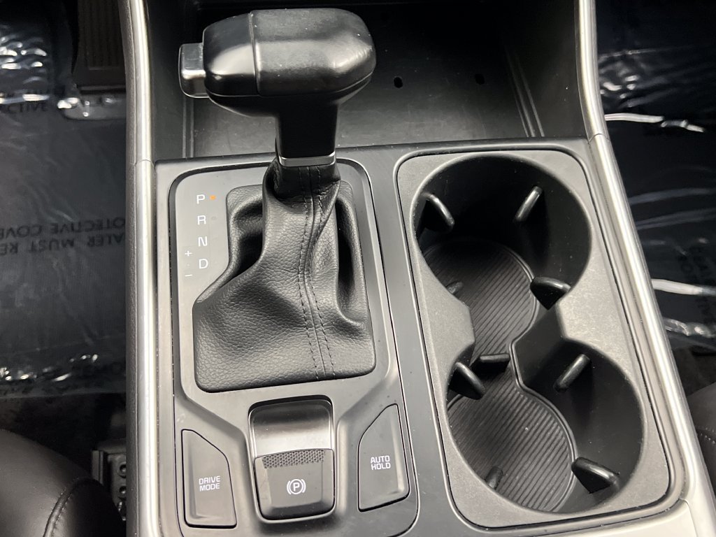 Used 2025 Kia Carnival FWD image 63