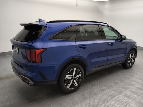 Used 2023 Kia Sorento S FWD image 10