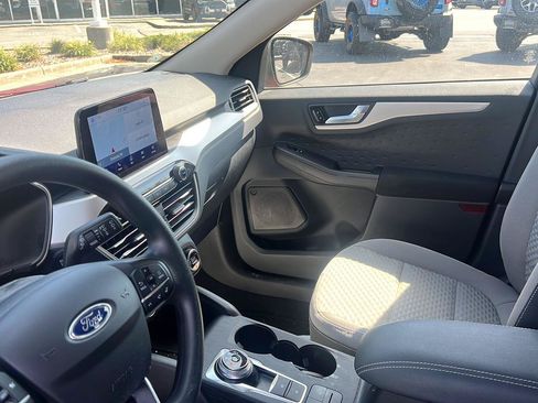 Used 2020 Ford Escape SE AWD/4WD image 16