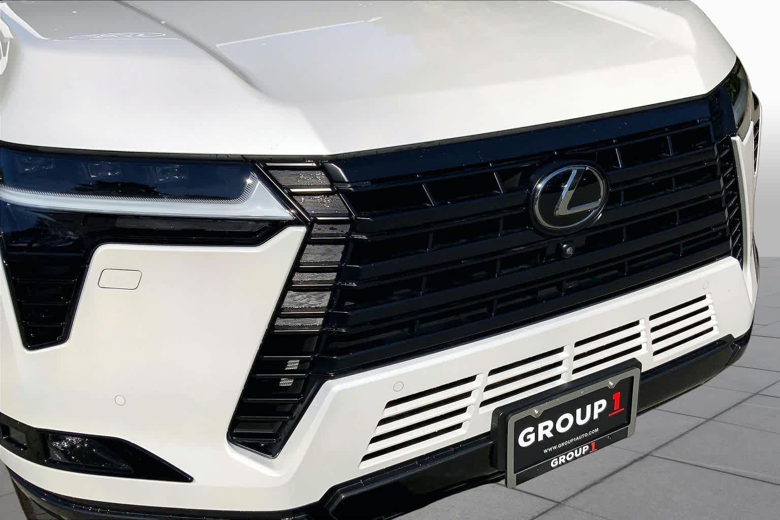 Used 2025 Lexus GX 550 w/ Accessory Package (2T) AWD/4WD image 30