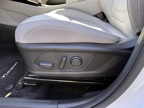 Used 2025 Hyundai Tucson SEL AWD/4WD image 10