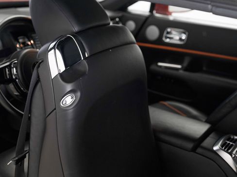 Used 2020 Rolls-Royce Dawn image 25