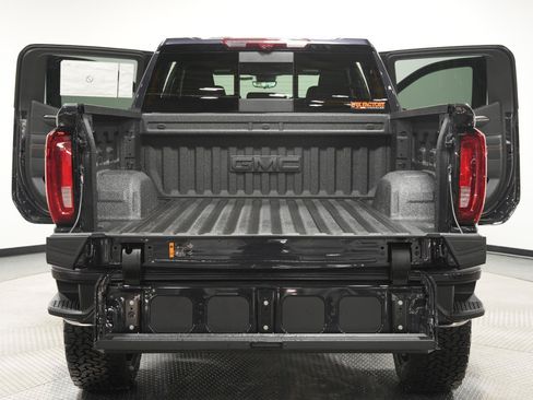 New 2026 GMC Sierra 1500 AT4 w/ AT4 Premium Package AWD/4WD image 15