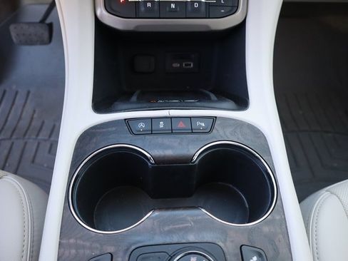 Used 2023 GMC Acadia Denali w/ Denali Ultimate Package image 39