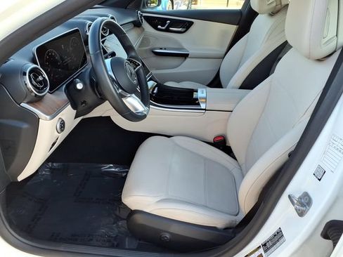 Used 2025 Mercedes-Benz C 300 Sedan image 14