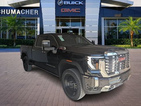 New 2026 GMC Sierra 2500 Denali w/ Technology Package AWD/4WD image 2