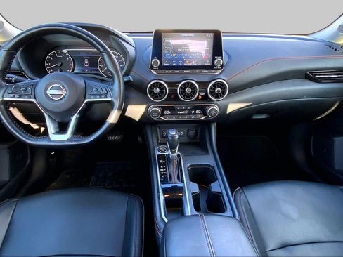 Used 2025 Nissan Sentra SR w/ SR Premium Package FWD image 16