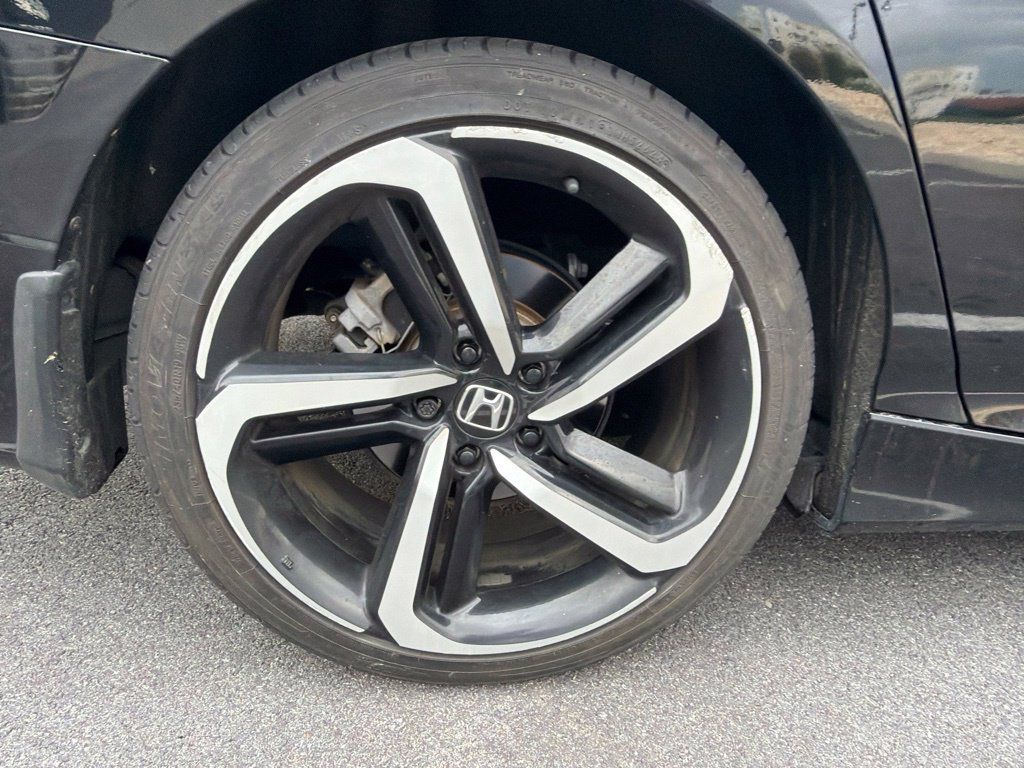 Used 2022 Honda Accord Sport image 11