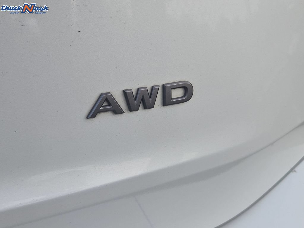 Used 2025 Nissan Rogue SV AWD/4WD image 4