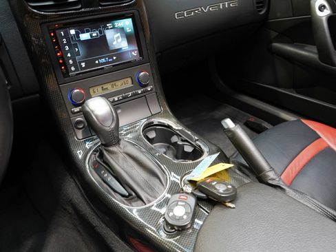 Used 2007 Chevrolet Corvette Coupe RWD image 52