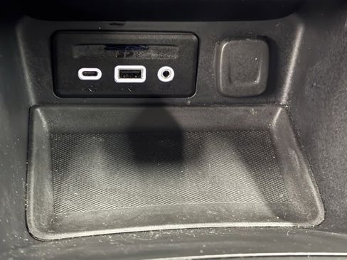 Used 2019 GMC Terrain SLT image 27