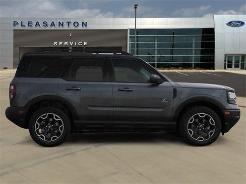 New 2025 Ford Bronco Sport Outer Banks image 6