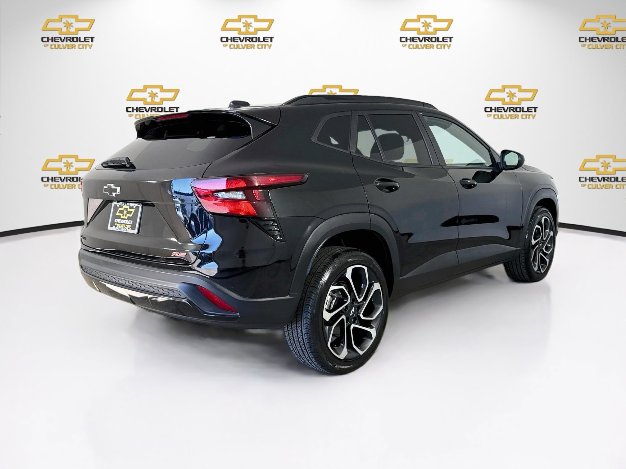 Used 2024 Chevrolet Trax RS w/ Driver Confidence Package FWD image 8