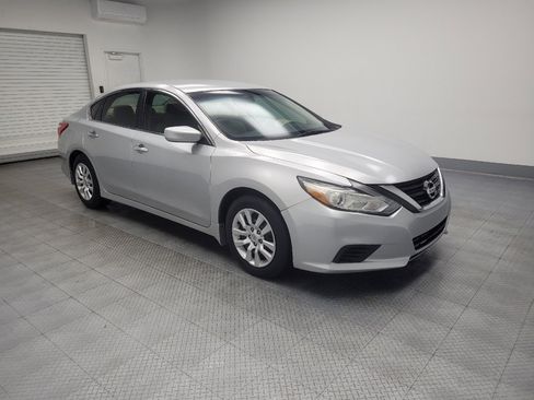 Used 2017 Nissan Altima 2.5 S w/ Power Driver Seat Package image 11