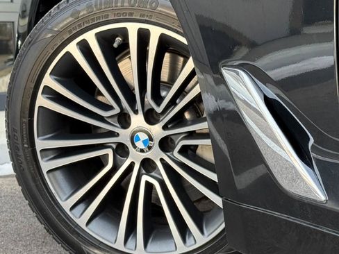 Used 2019 BMW 540i image 30