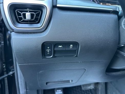Used 2022 Kia Sorento S w/ Panoramic Sunroof Package FWD image 22
