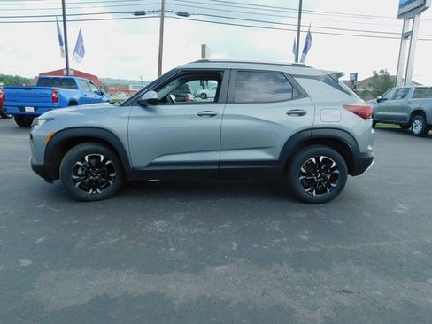 Used 2023 Chevrolet TrailBlazer LT w/ Convenience Package image 6