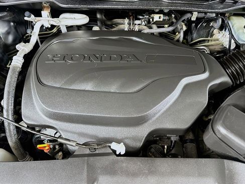 Used 2018 Honda Odyssey Elite image 9