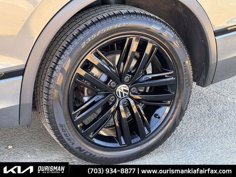 Used 2022 Volkswagen Tiguan SE R-Line image 33