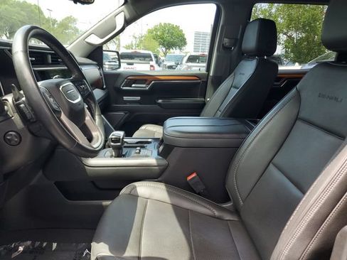 Used 2023 GMC Sierra 1500 Denali w/ Technology Package AWD/4WD image 19