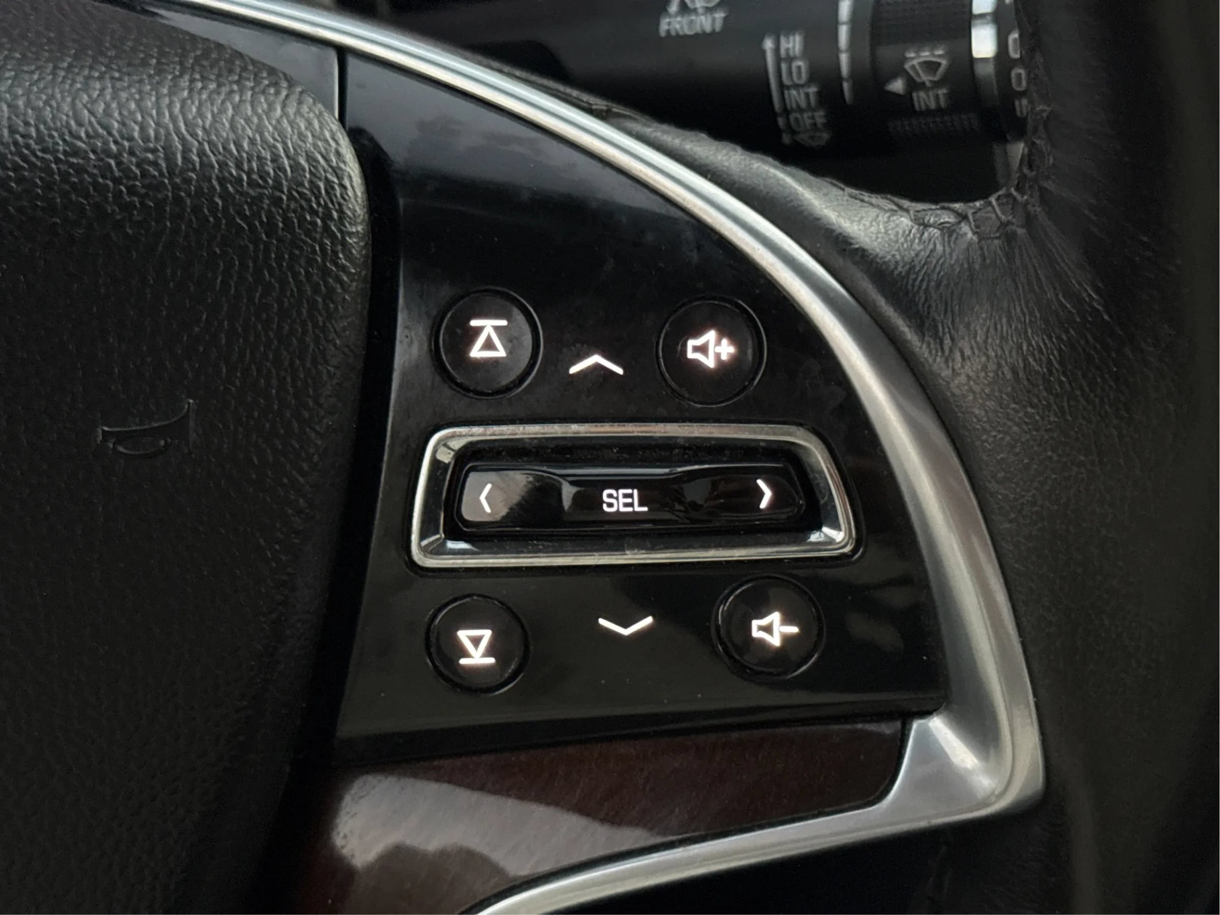 Used 2013 Cadillac SRX Performance w/ Driver Awareness Package FWD image 30