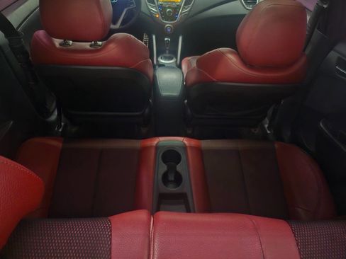Used 2012 Hyundai Veloster w/ Tech Pkg image 25