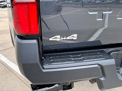 New 2026 Toyota Tacoma SR AWD/4WD image 15