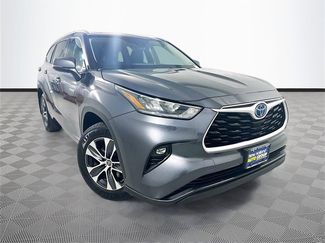 Used 2020 Toyota Highlander XLE image 1