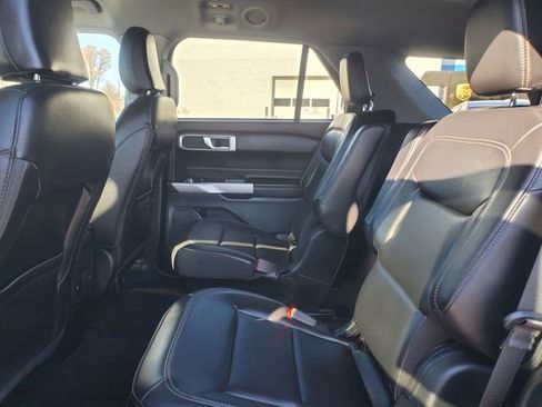 Used 2024 Ford Explorer XLT w/ Equipment Group 202A image 30